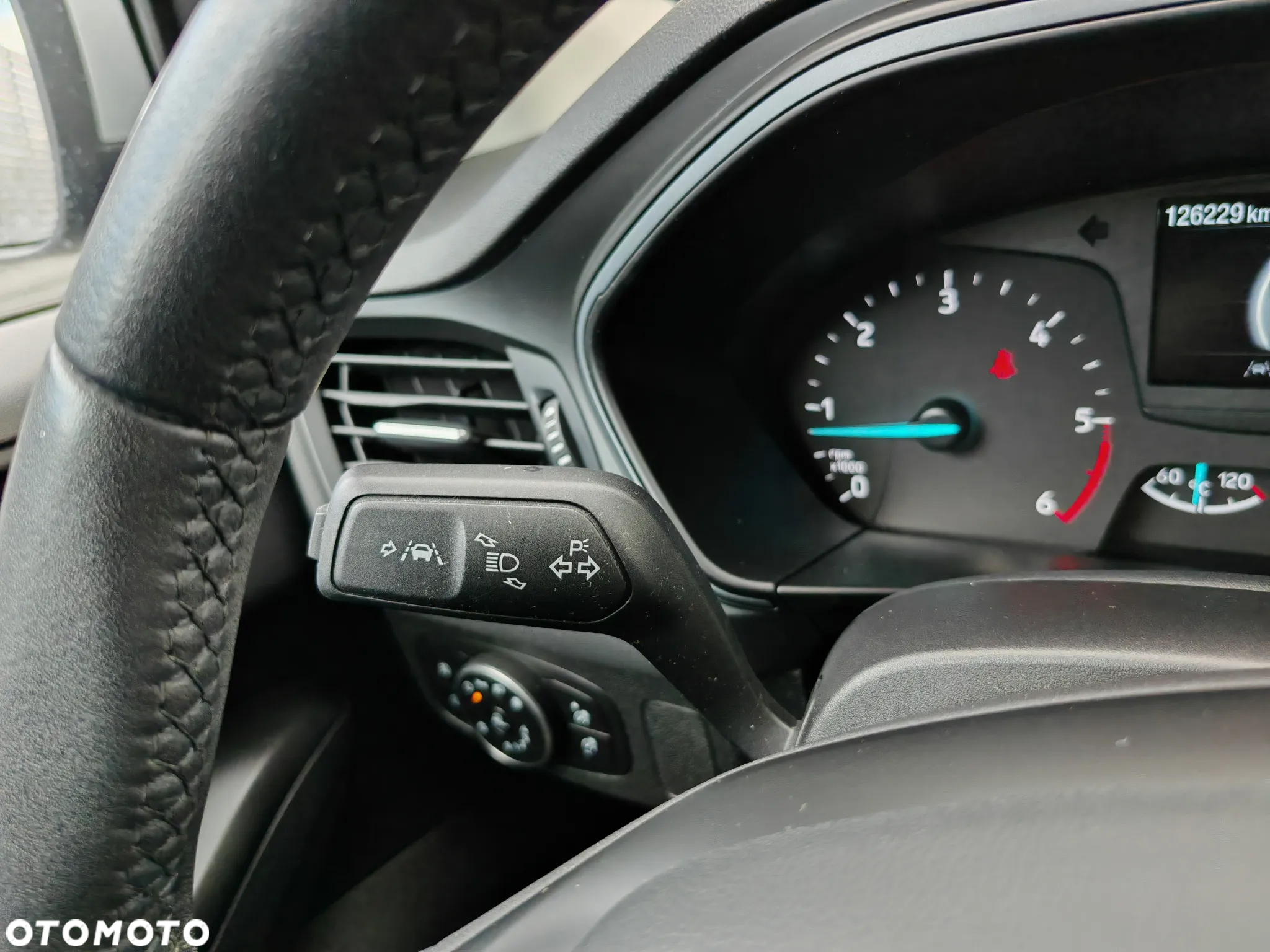 Ford Focus 1.5 TDCi Trend - 14