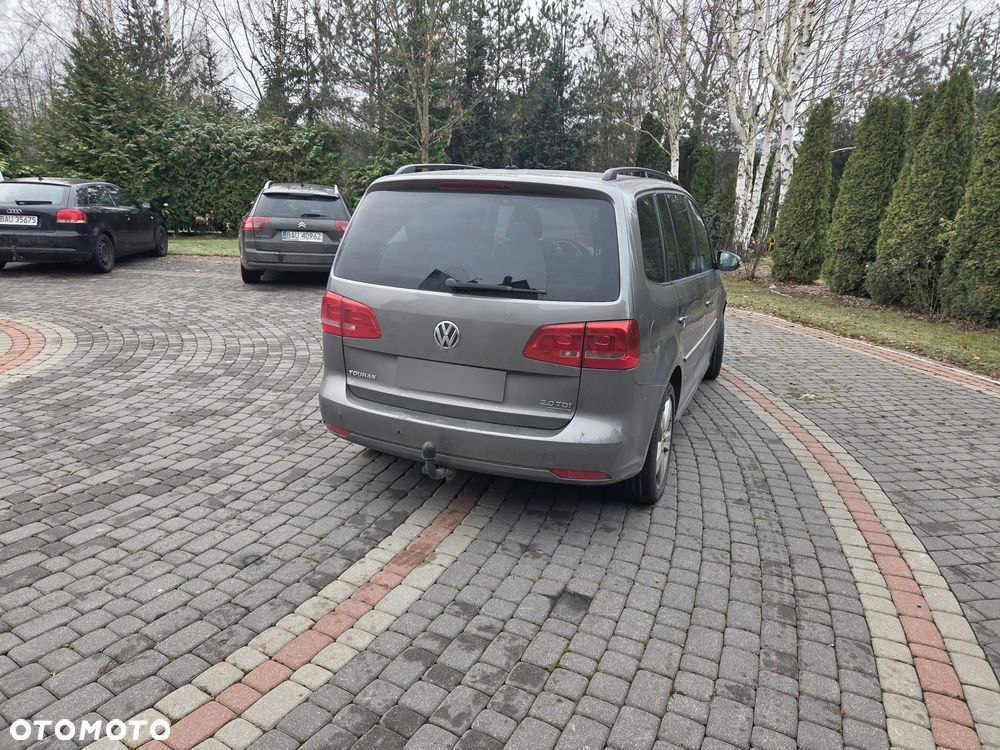 Volkswagen Touran 2.0 TDI DPF Comfortline - 4