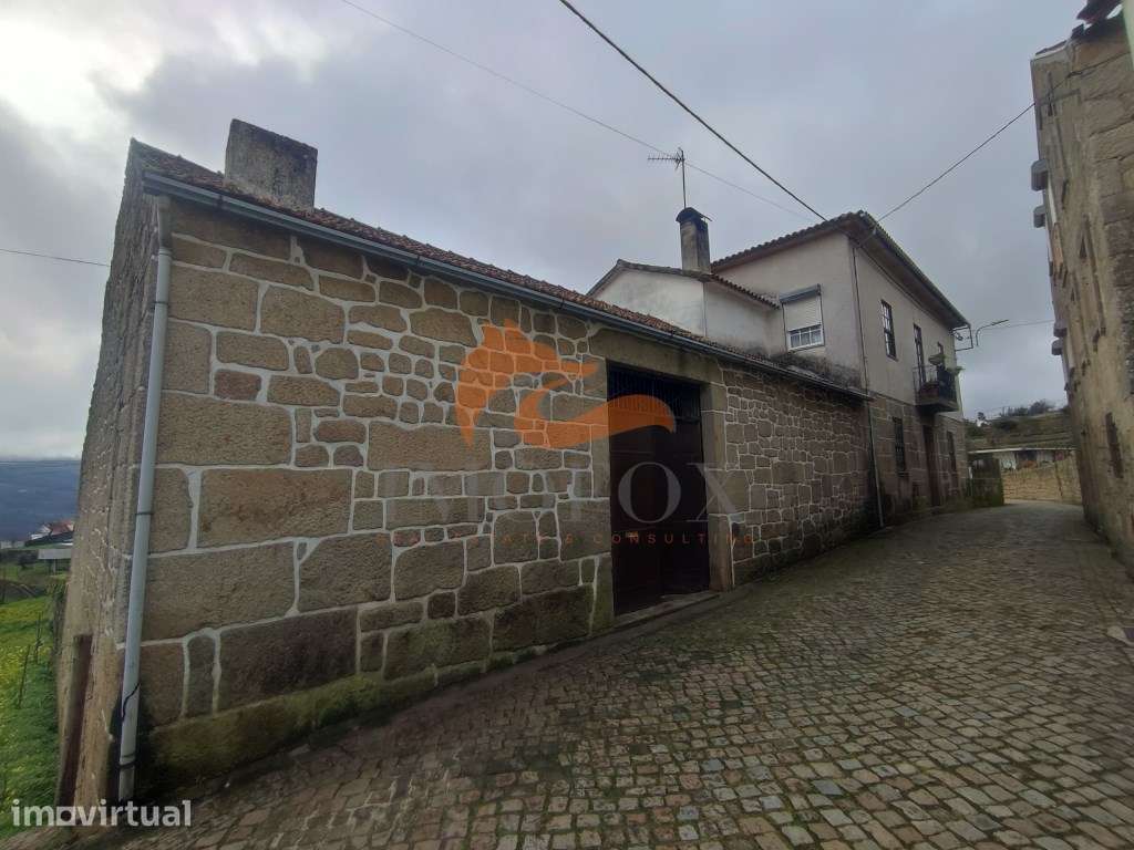 Moradia com 3 casas independentes em Santa Ovaia - Grande imagem: 5/28
