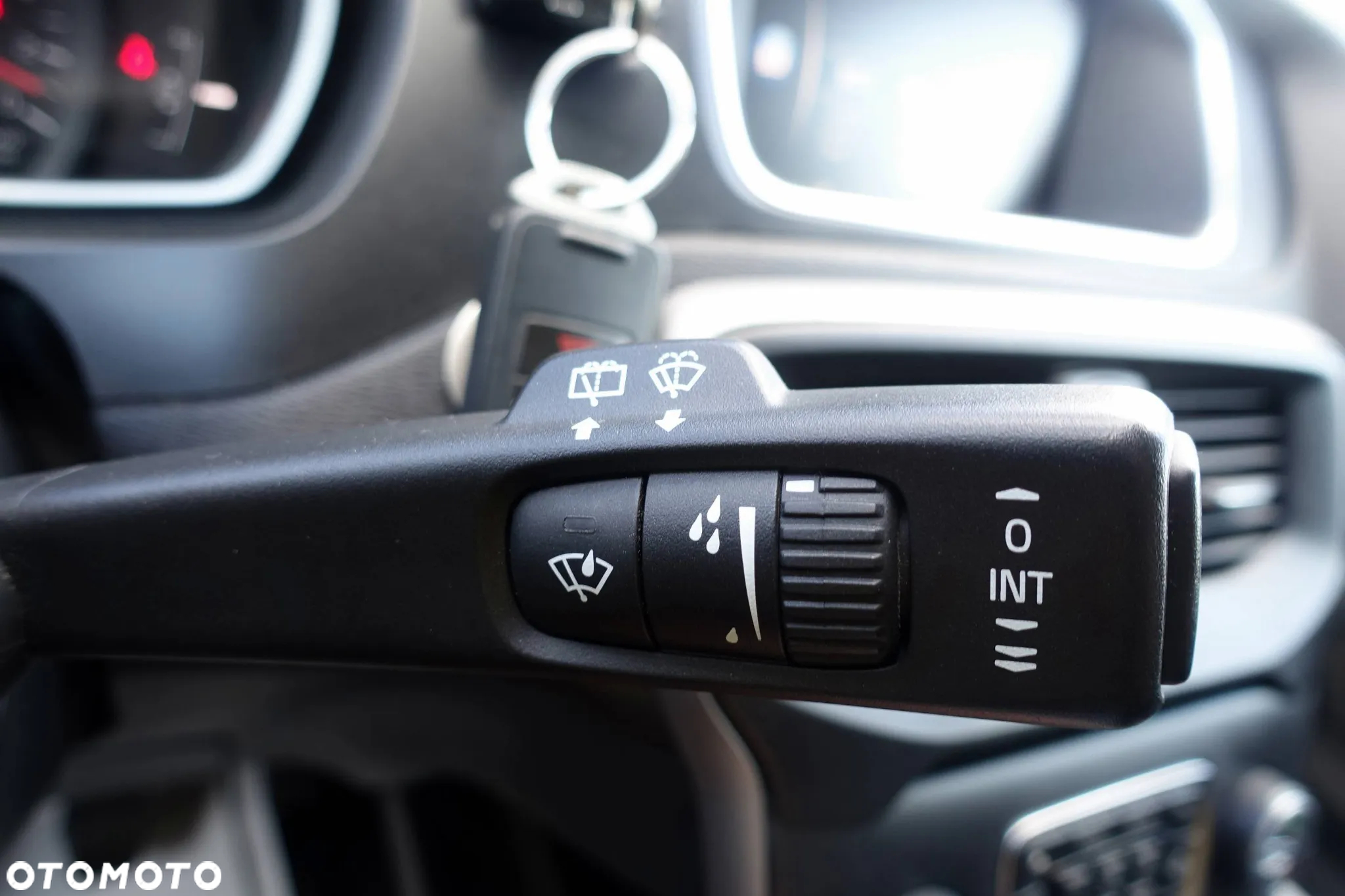 Volvo V40 D2 Momentum - 24