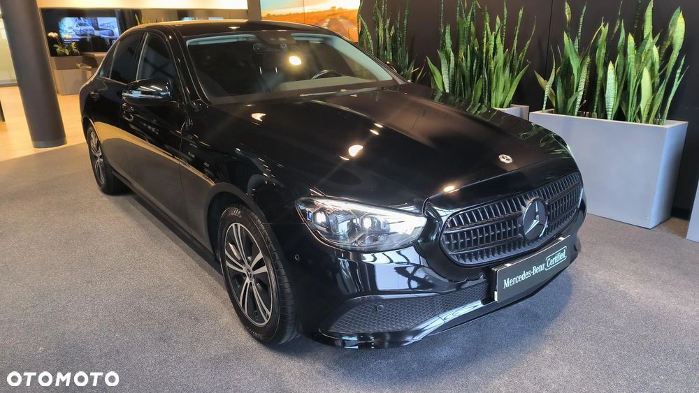 Mercedes-Benz Klasa E 220 d 4-Matic Avantgarde - 4