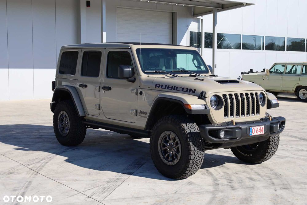 Jeep Wrangler - 1