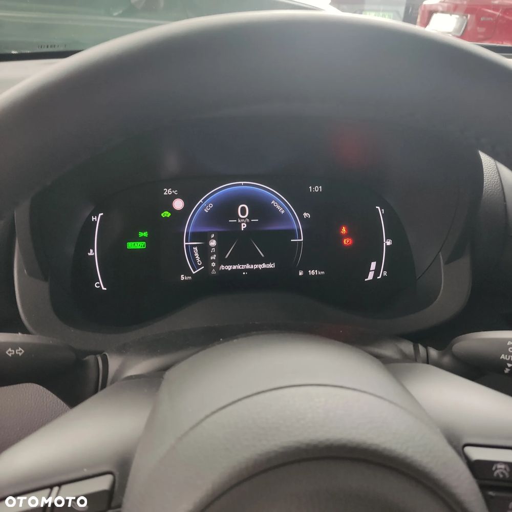 Toyota Yaris Hybrid 1.5 Style - 9
