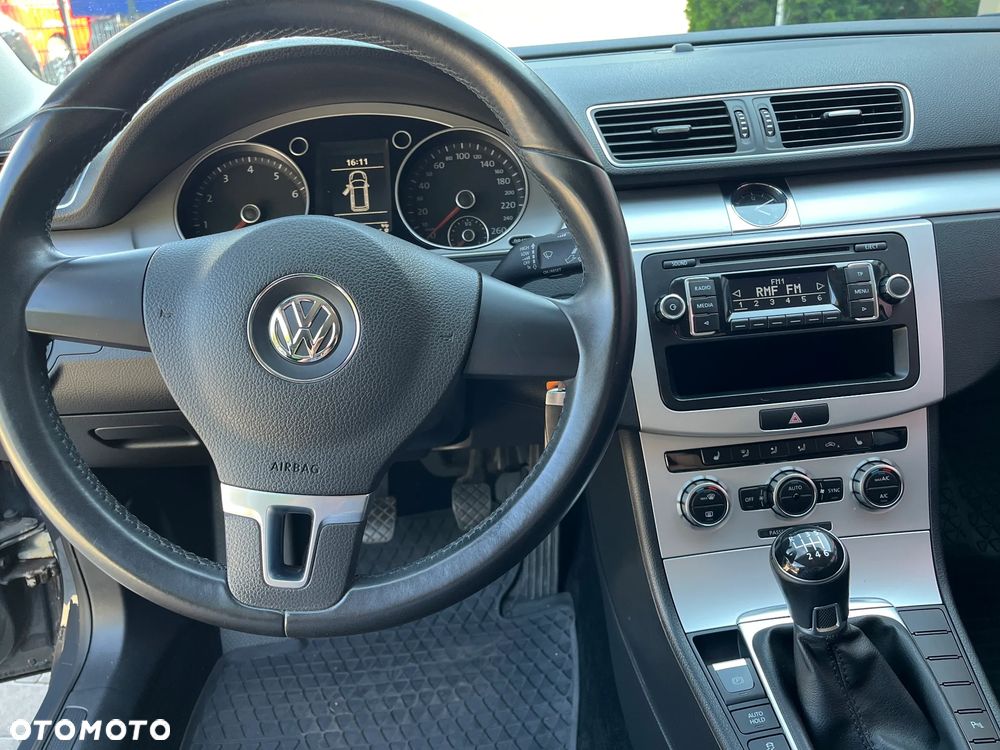 Volkswagen Passat 1.4 TSI BlueMotion Technology Comfortline - 14