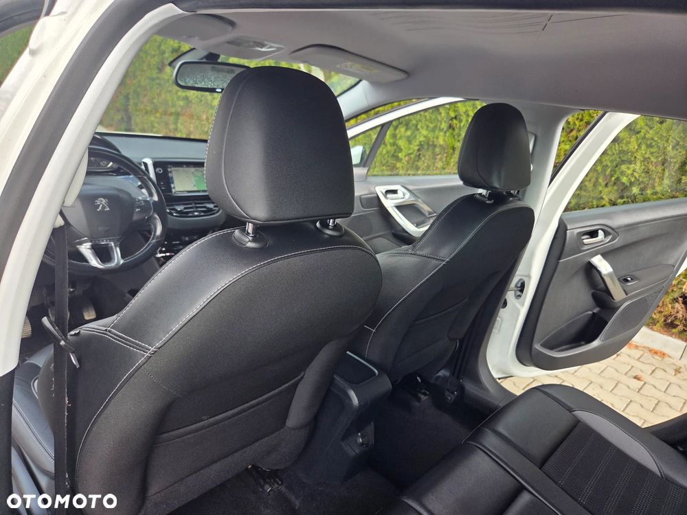 Peugeot 2008 PureTech 110 Stop&Start Urban Move - 31