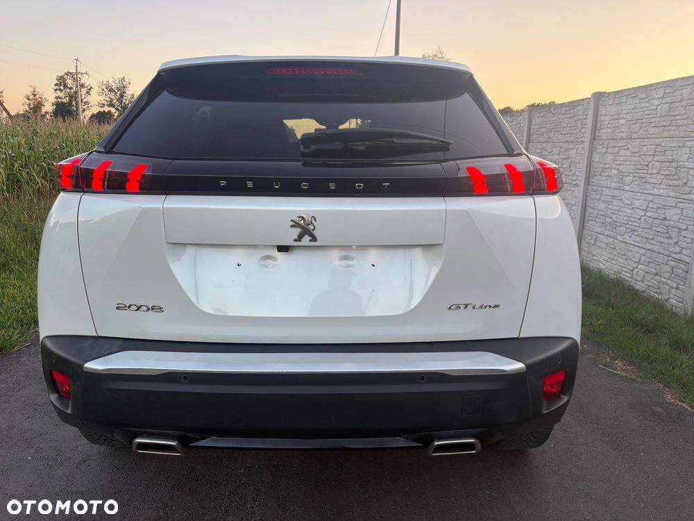 Peugeot 2008 PureTech 130 EAT8 GT - 6