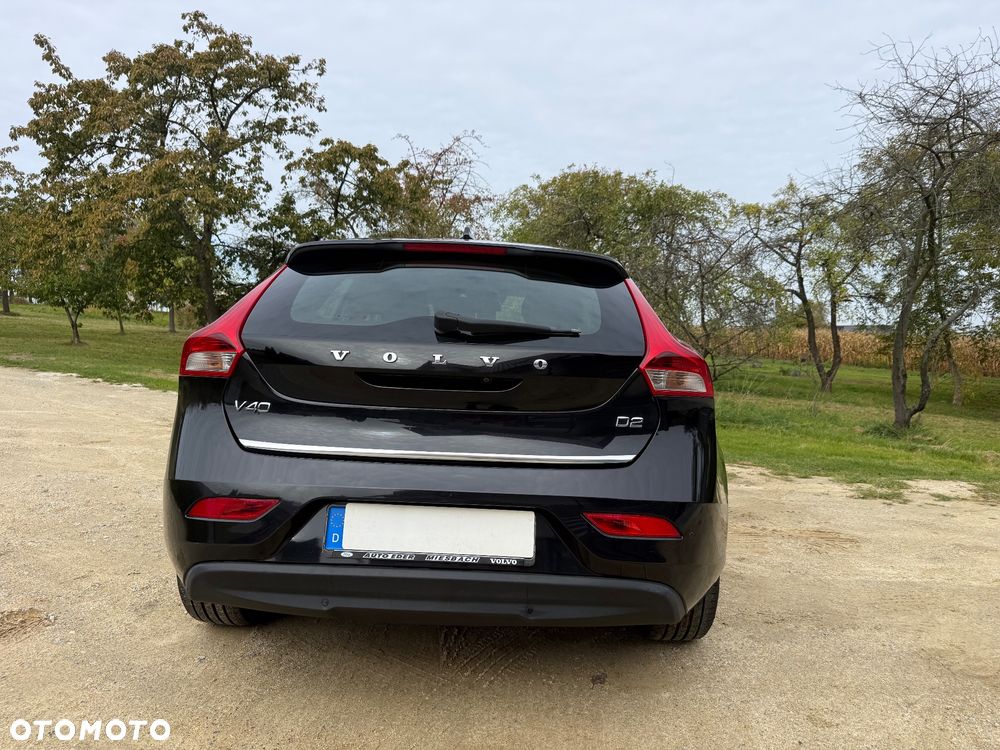 Volvo V40 D2 Momentum - 12