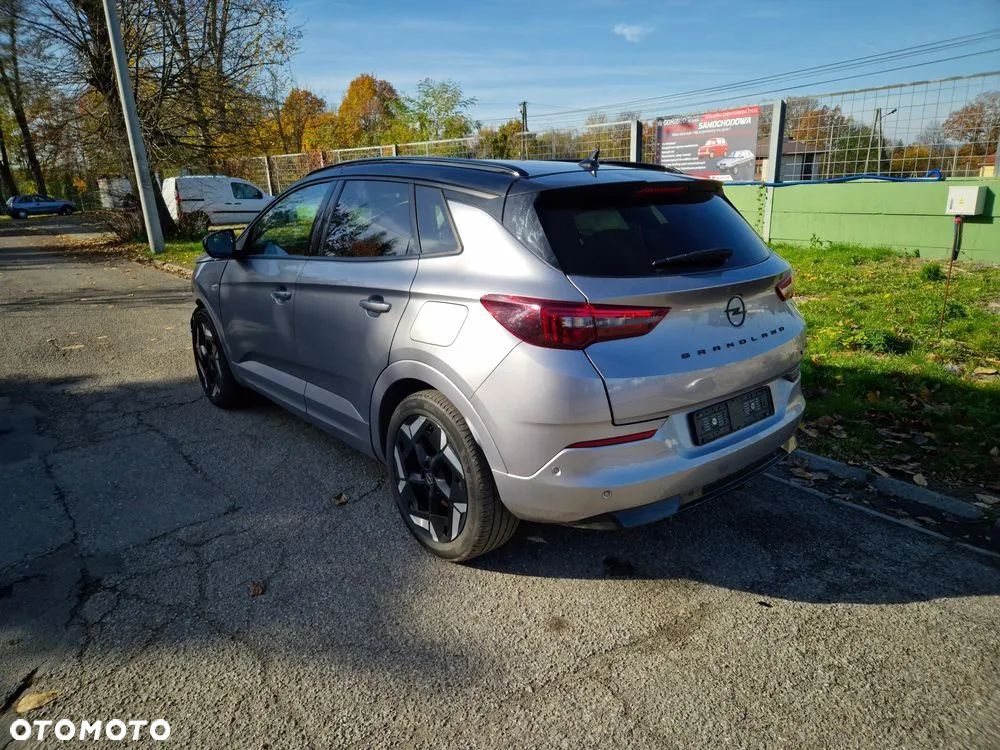 Opel Grandland Plug-in-Hybrid 1.6 DI Automatik GSe - 4