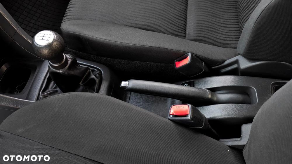 Suzuki Swift 1.2 Club - 31