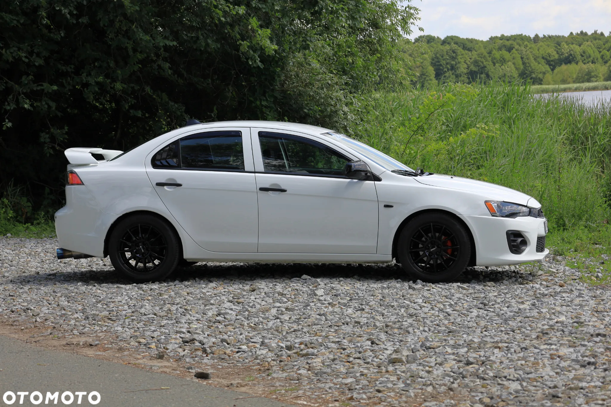 Mitsubishi Lancer 1.6 Invite - 22