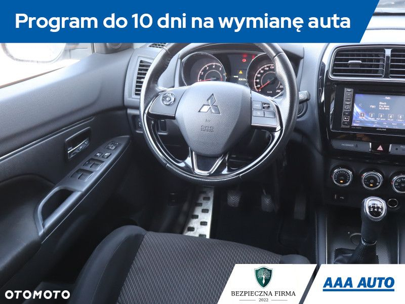 Mitsubishi ASX - 8