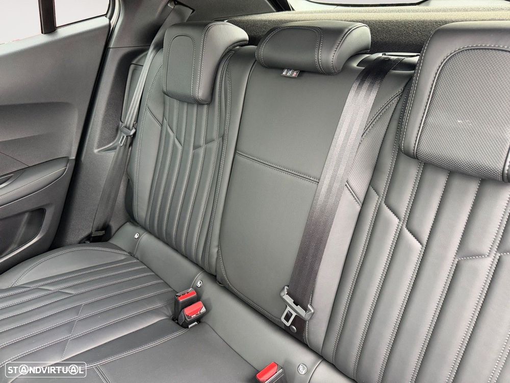 Peugeot e-2008 50 kWh GT Pack - 13