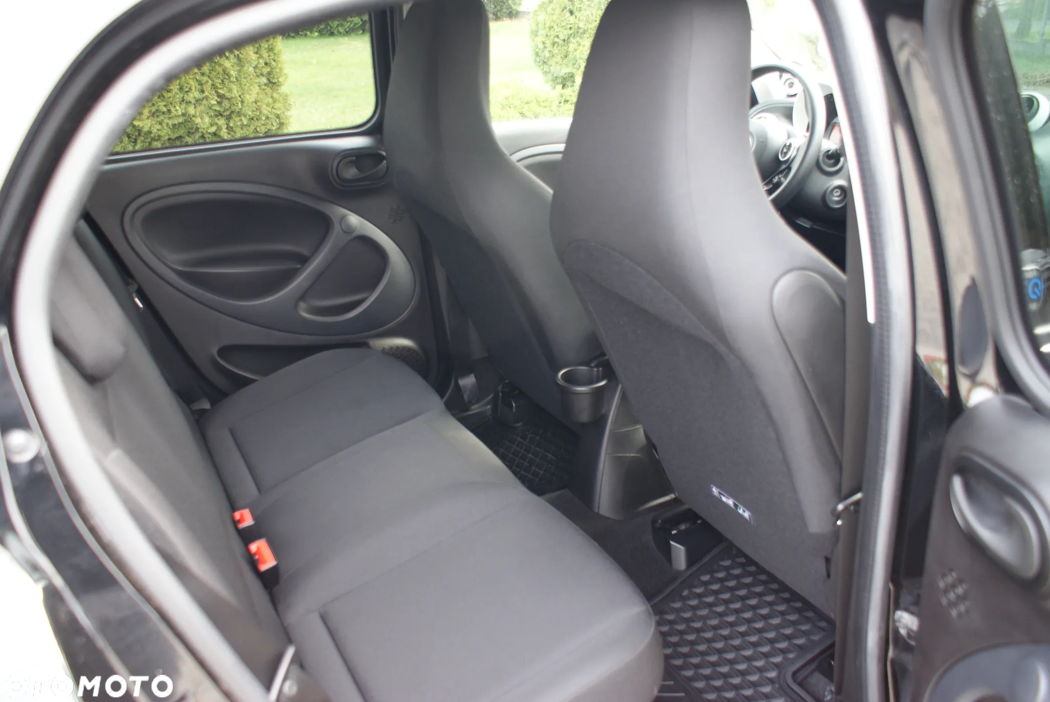 Smart Forfour EQ - 14