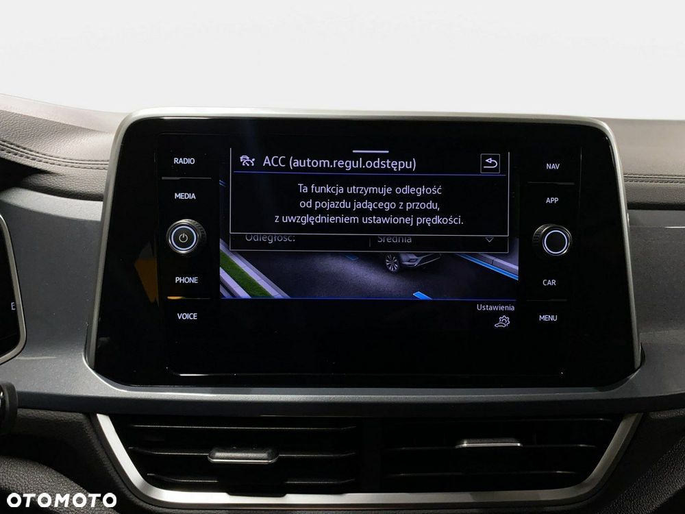 Volkswagen T-Roc - 29