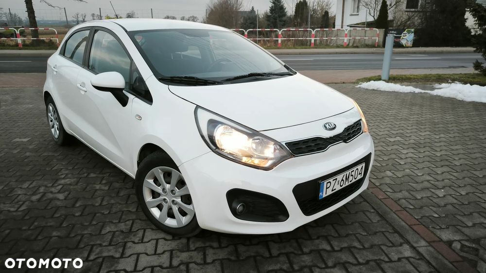 Kia Rio 1.2 Attract - 6