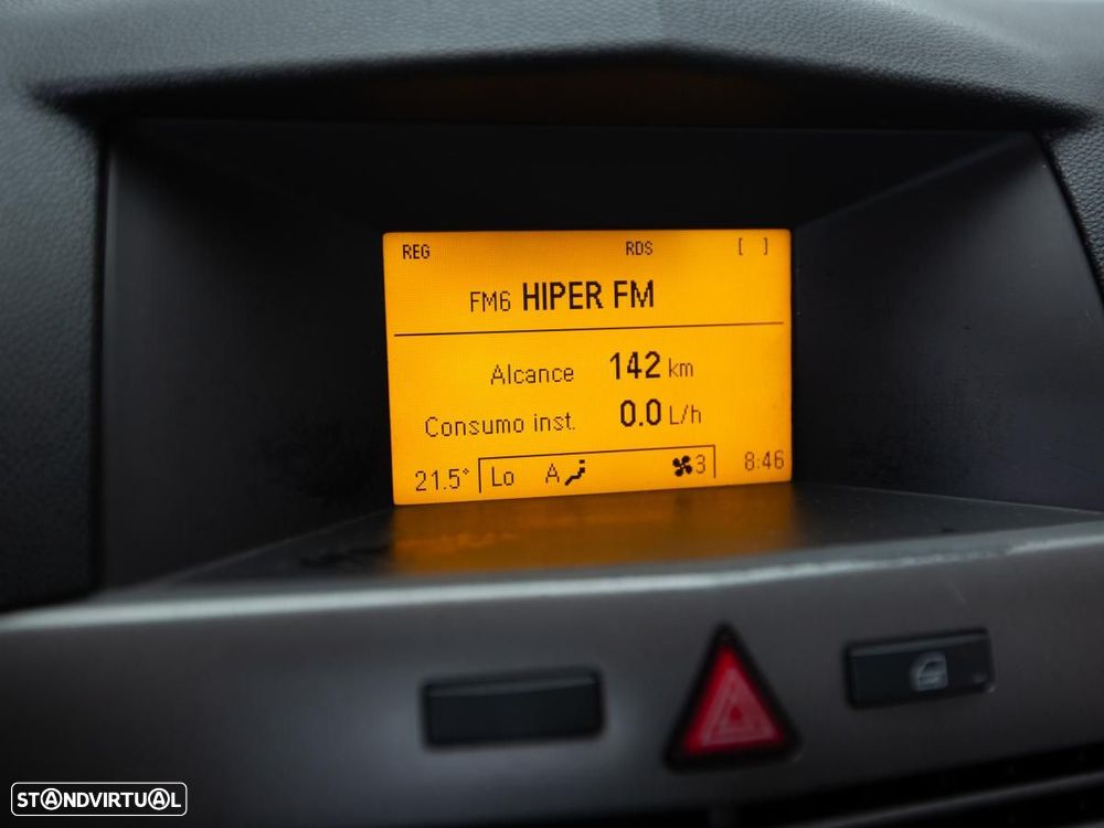 Opel Astra Sports Tourer - 15
