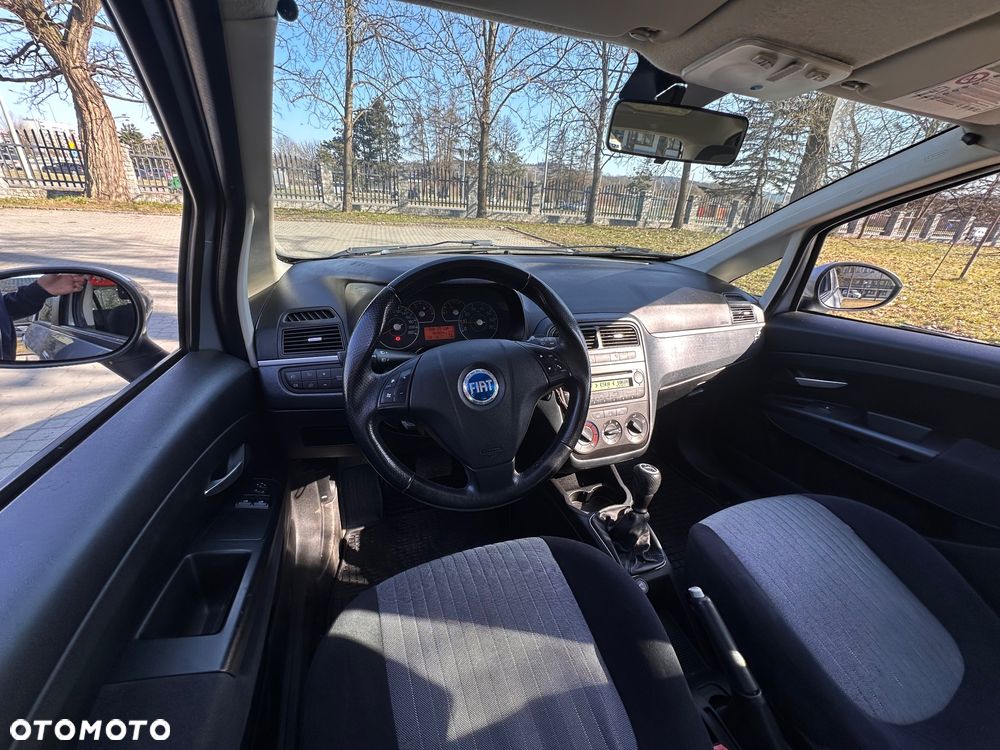 Fiat Grande Punto - 19