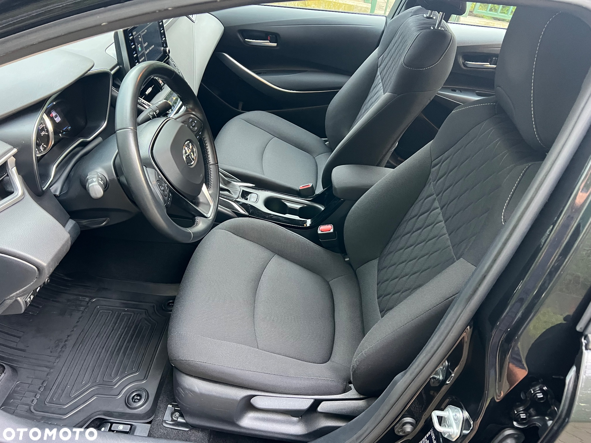 Toyota Corolla 1.8 Hybrid Comfort - 15
