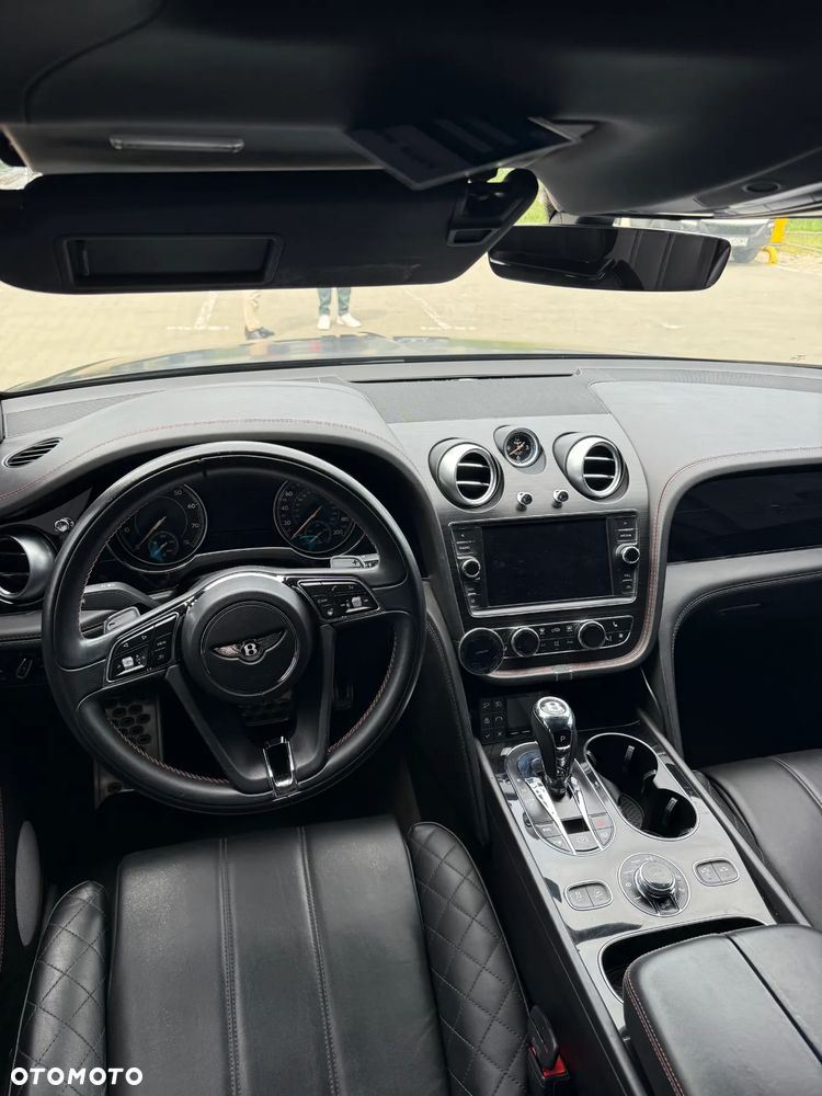 Bentley Bentayga W12 Mulliner - 6