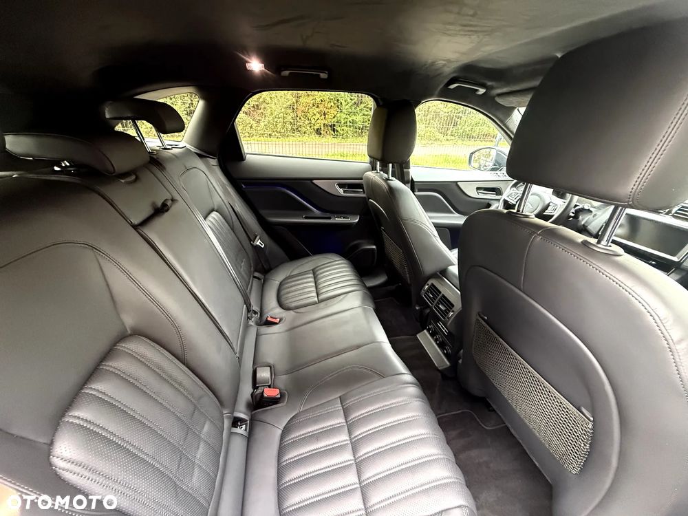 Jaguar F-Pace 2.0 i4P AWD Portfolio - 9