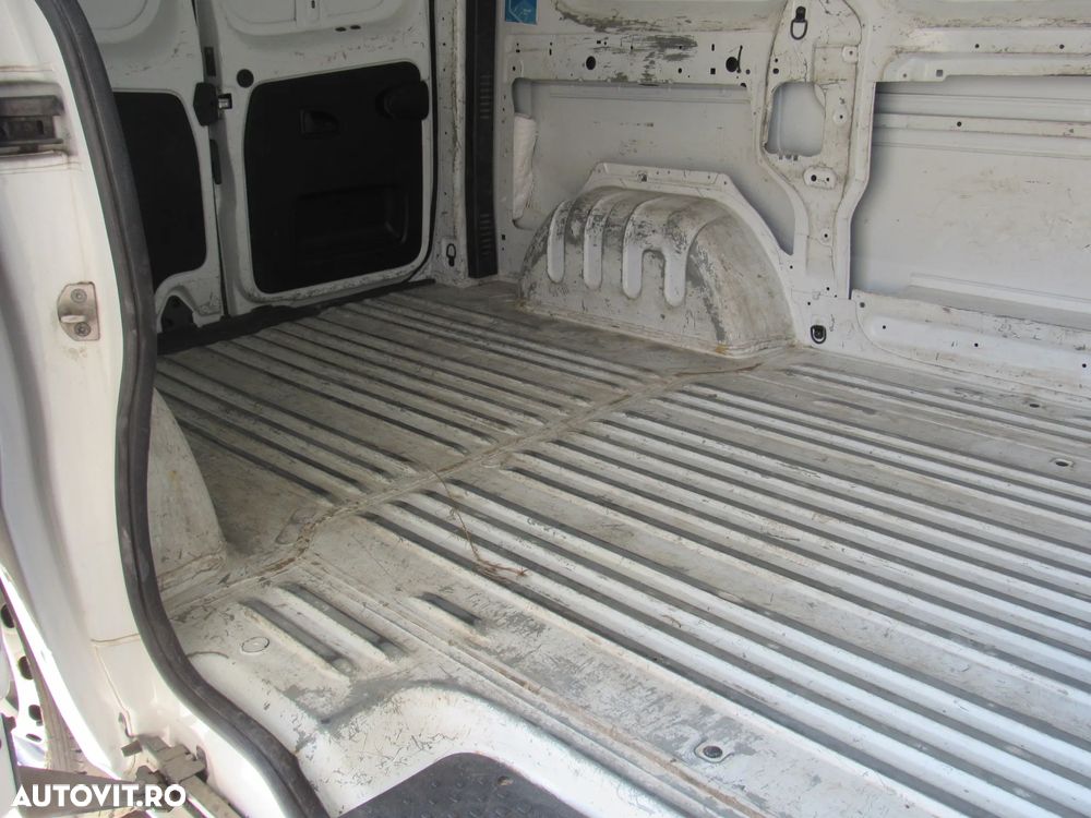 Renault Trafic - 14