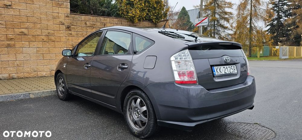 Toyota Prius 1.5 VVT-i Sol (nav) - 4