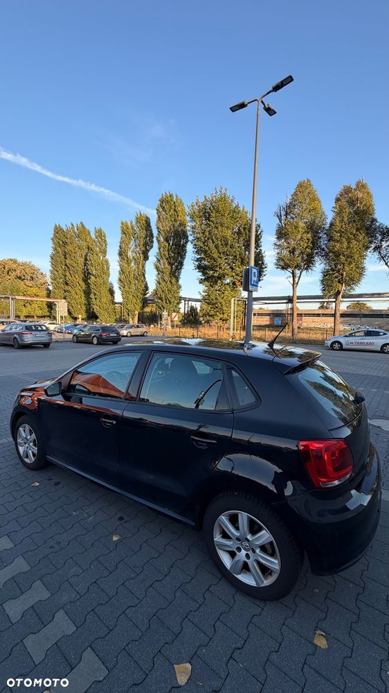 Volkswagen Polo 1.4 16V Highline - 18
