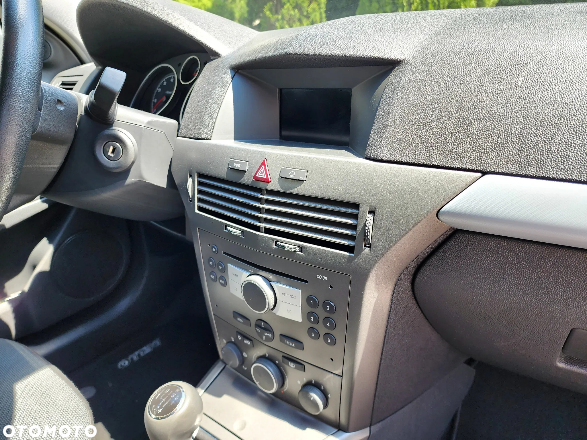 Opel Astra GTC 1.6 Edition - 23