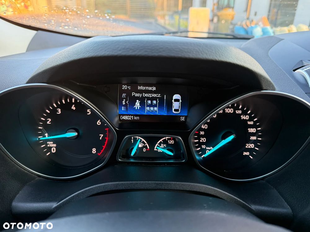 Ford Kuga 1.5 EcoBoost 2x4 Individual - 11