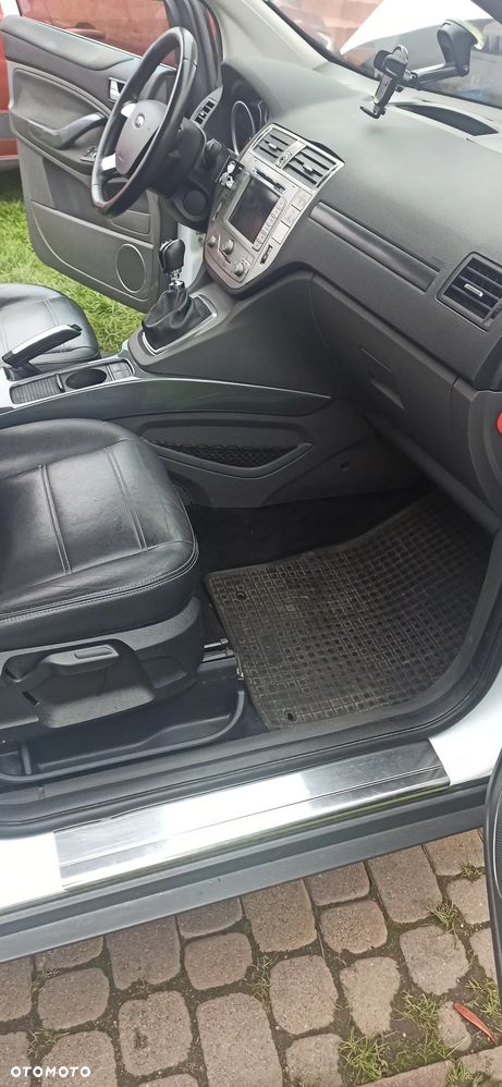 Ford Kuga 2.0 TDCi 4x4 Titanium - 10