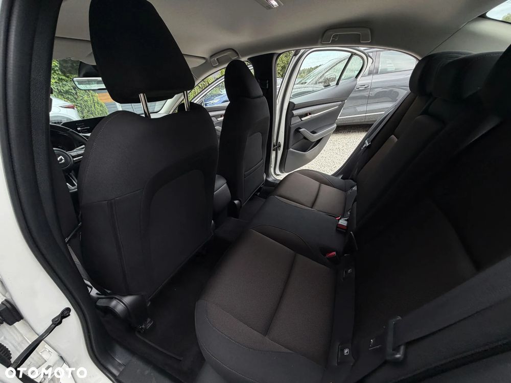 Mazda 3 SKYACTIV-G 2.0 M-Hybrid DRIVE - 20