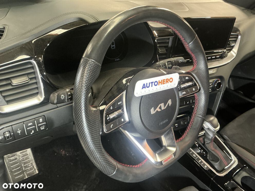 Kia ProCeed - 37