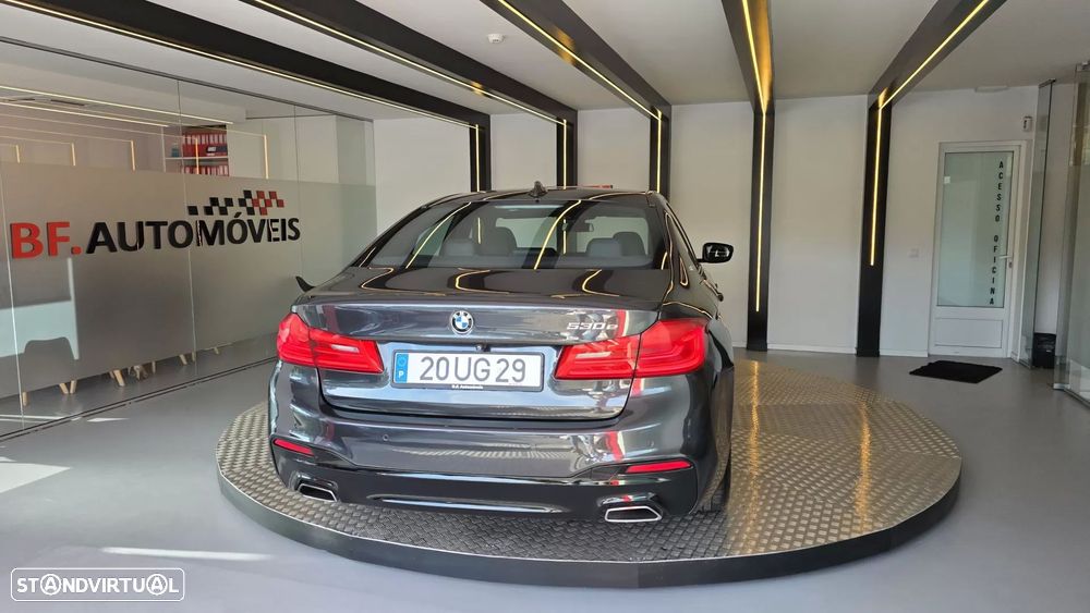 BMW 530 e iPerformance Pack M - 17