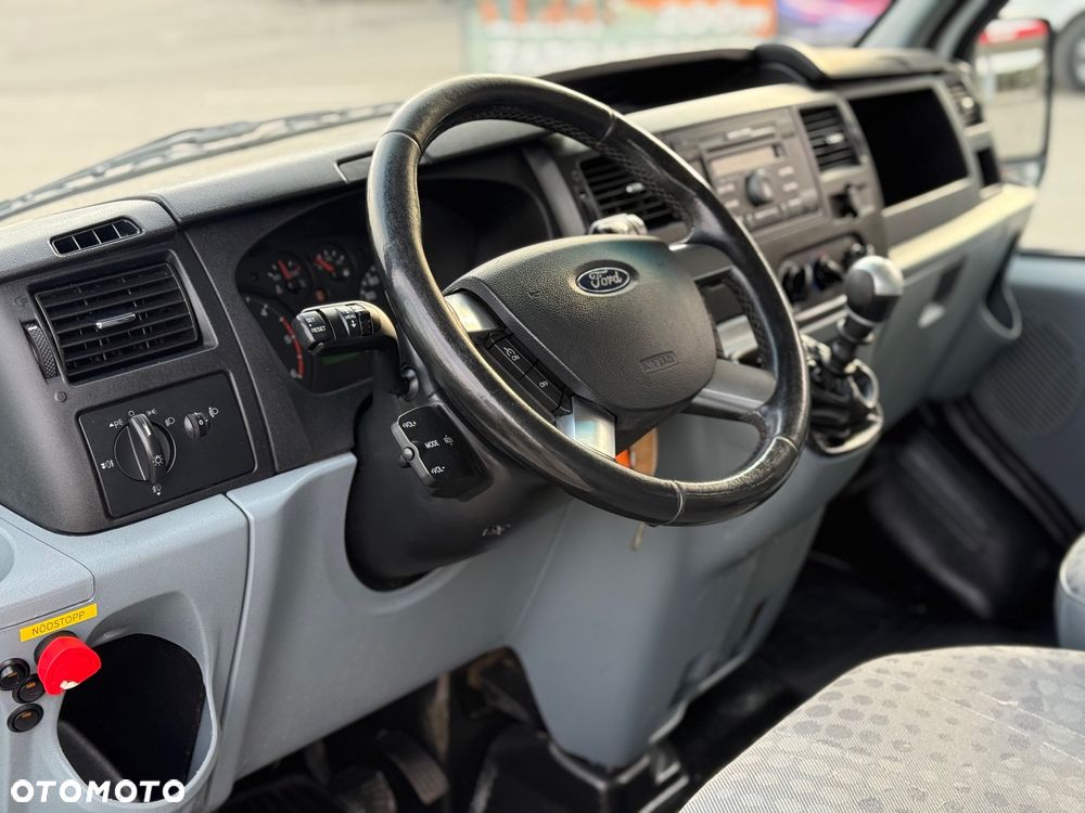 Ford Transit - 18