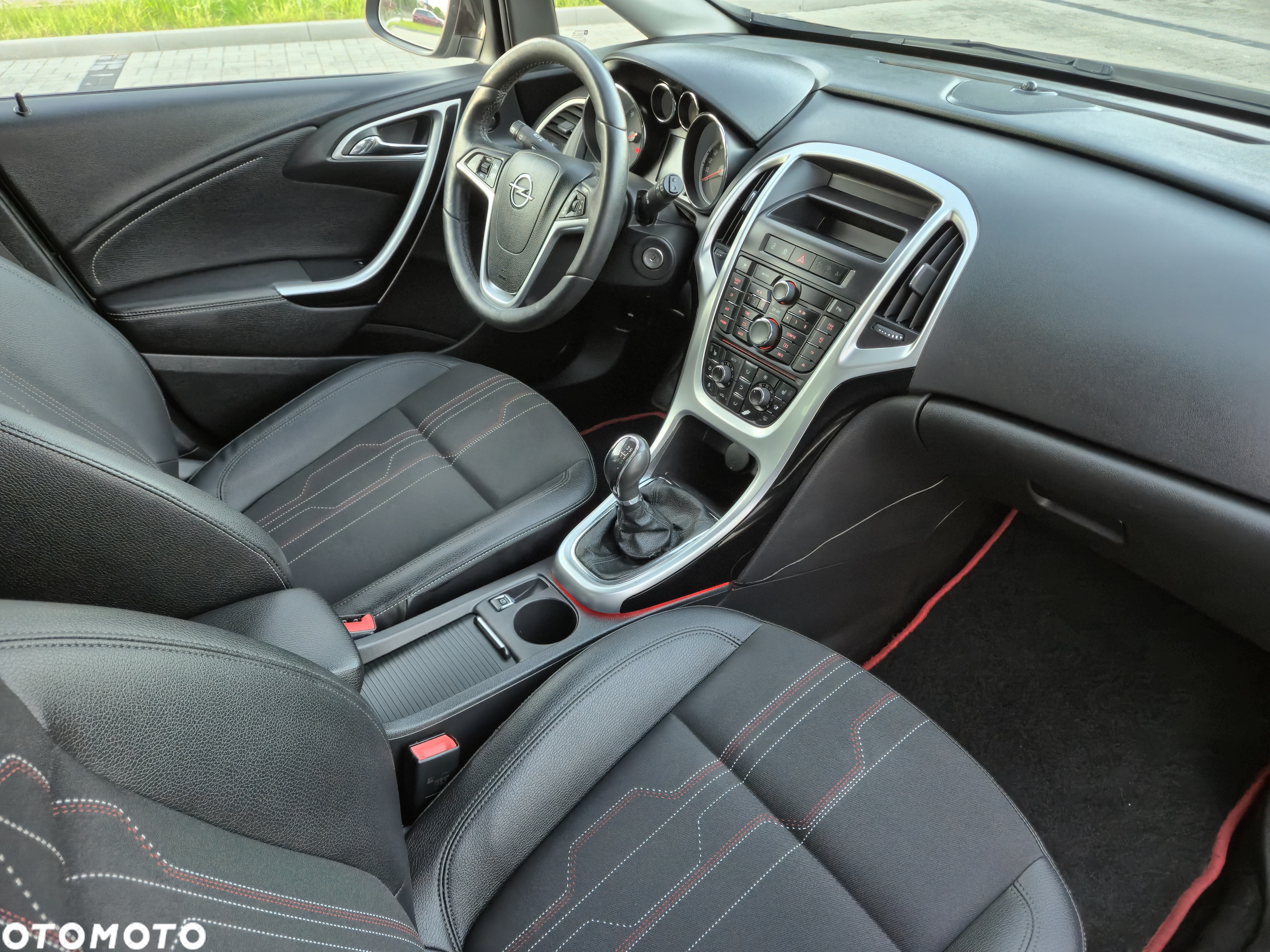 Opel Astra 1.4 Turbo Edition - 24