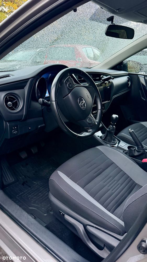 Toyota Auris 1.6 Comfort - 14
