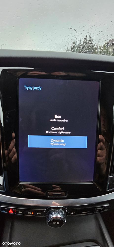 Volvo V60 D4 Momentum Pro - 12