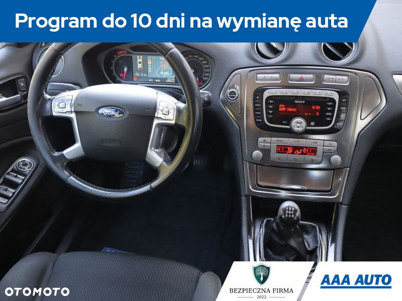 Ford Mondeo - 8