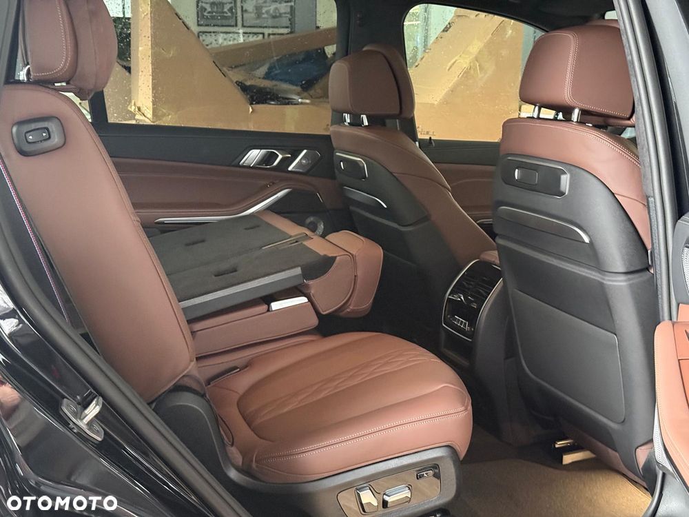 BMW X7 xDrive40d mHEV M Sport sport - 34