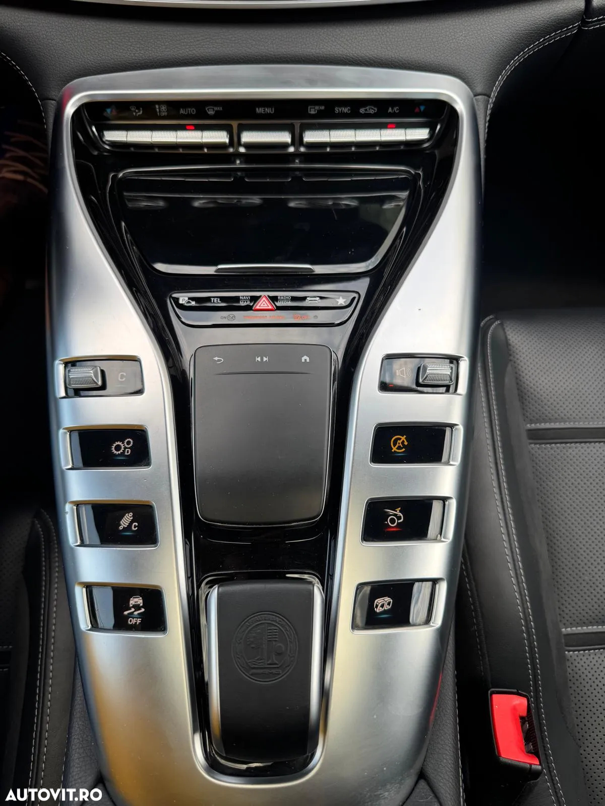 Mercedes-Benz AMG GT 43 4MATIC+ MHEV - 22