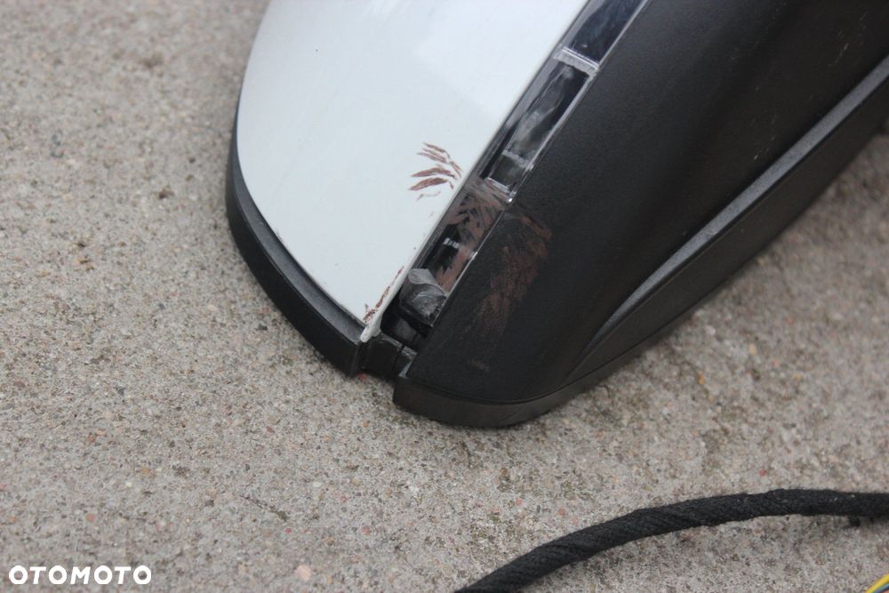 Lusterko Prawe Audi A1 5PIN - 3