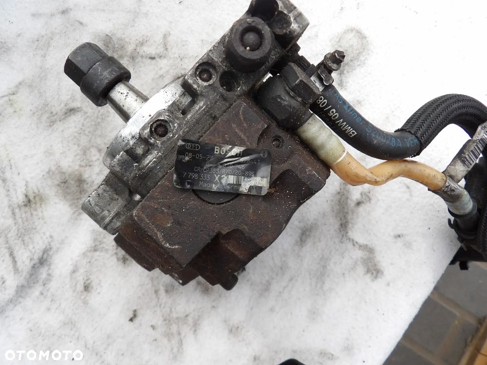 BMW - POMPA WTRYSKOWA - 7798333 - 1