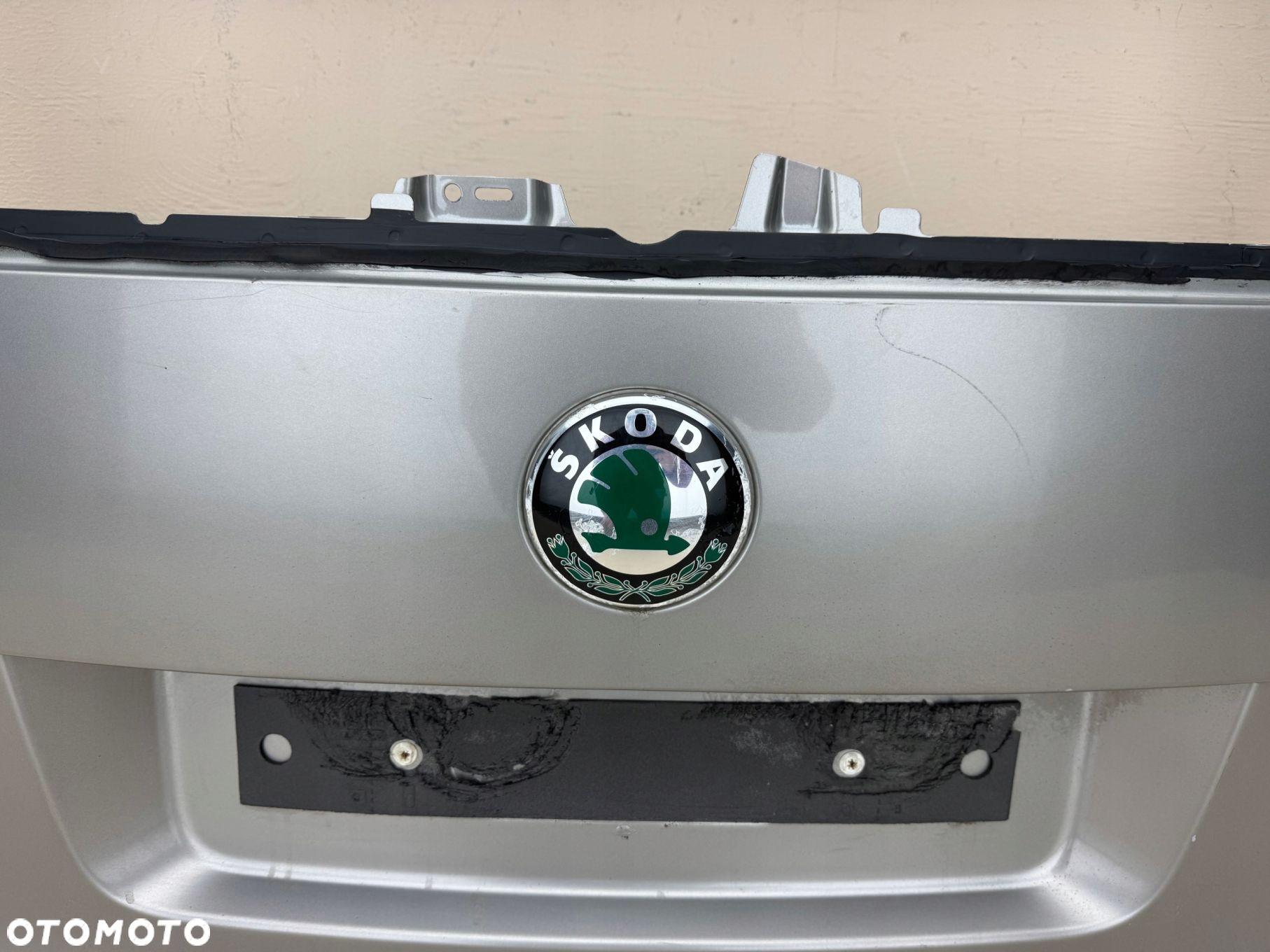 SKODA YETI 09-12R KLAPA POKRYWA BAGAŻNIKA TYŁ TYLNA 5L6827159 - 5
