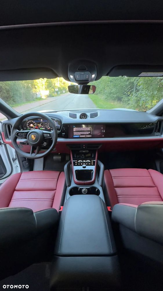 Porsche Cayenne Coupe E-Hybrid PHEV - 11