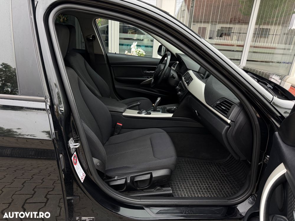 BMW Seria 3 318d Aut. - 9