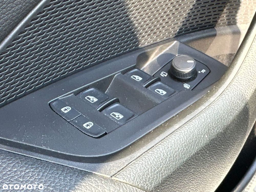 Skoda Octavia 1.5 TSI mHEV Selection DSG - 14