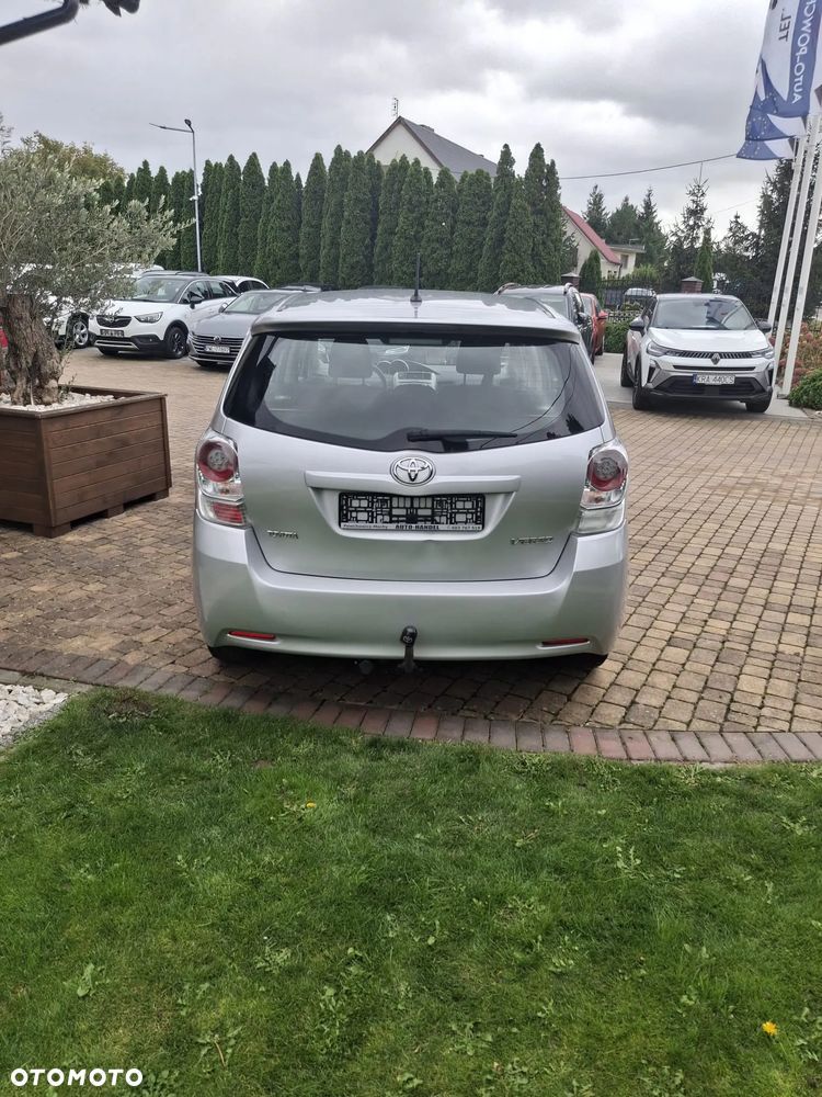 Toyota Verso 2.0 D-4D - 6