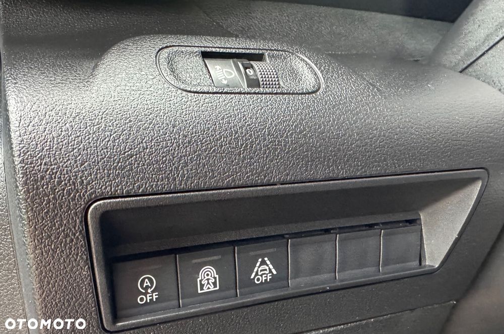 Peugeot Rifter BlueHDI 130 L1 Allure - 25