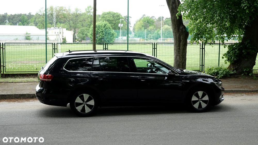 Volkswagen Passat 2.0 TDI (BlueMotion Technology) Comfortline - 35