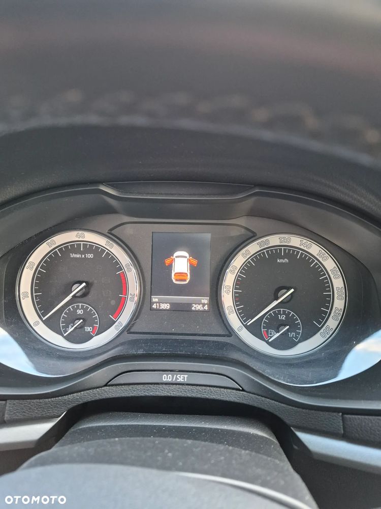 Skoda Karoq 1.0 TSI 4x2 Ambition - 10